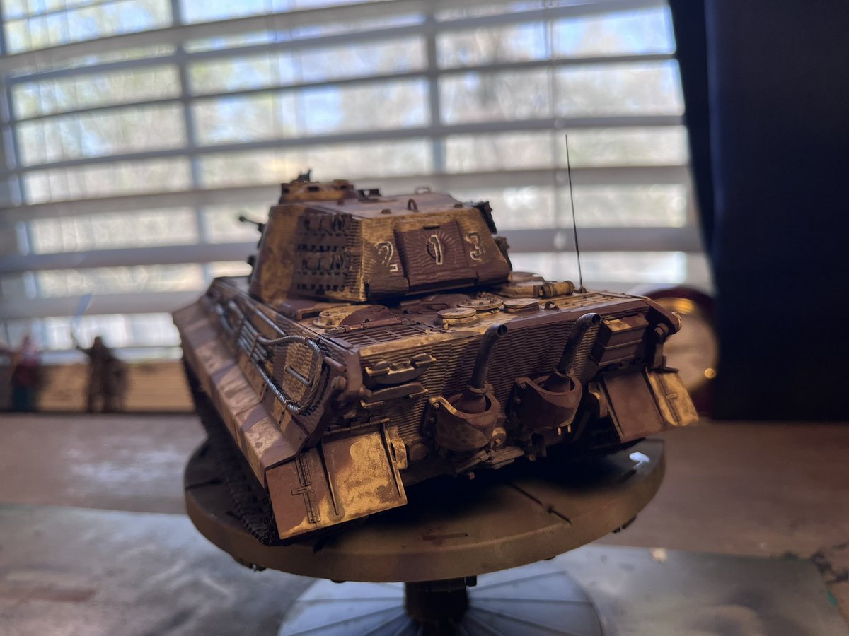 Vader’s Model Desk🇺🇸 tweet media