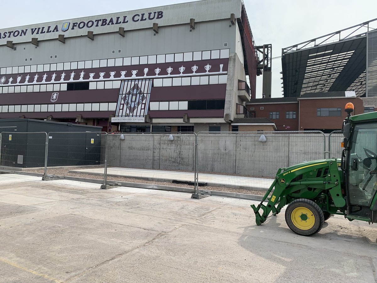 PrimeTimeVilla tweet media