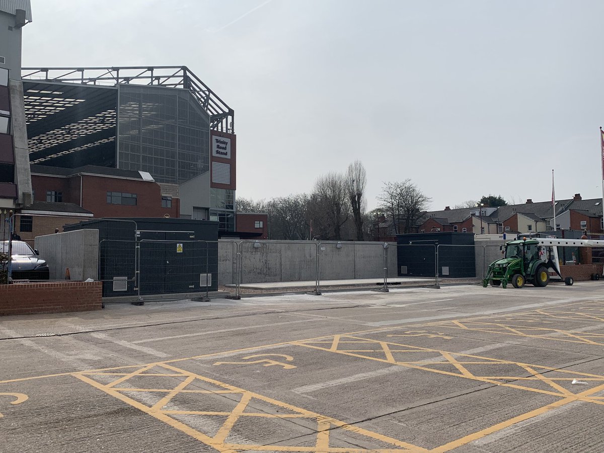 PrimeTimeVilla tweet media