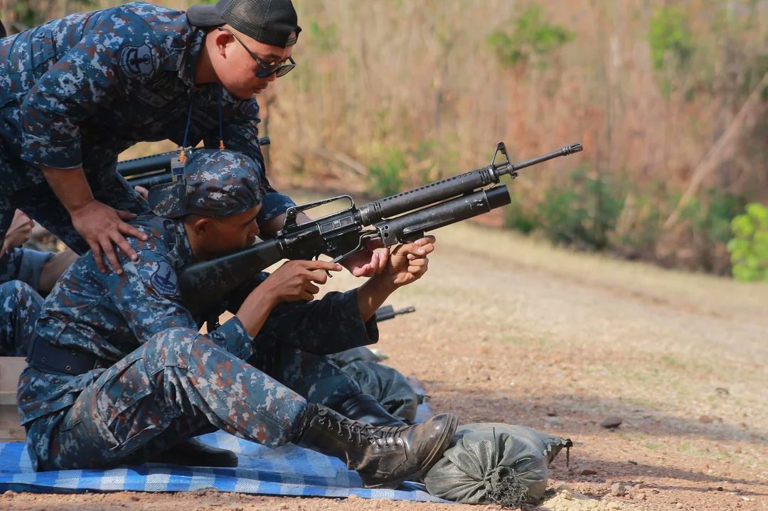 trip_to_valkiri's tweet photo. Vietnam War-era XM-148 grenade launcher still used by the Royal Thai Air Force in 2026. A very rare beast for sure! https://t.co/ZdS9U9g2pJ