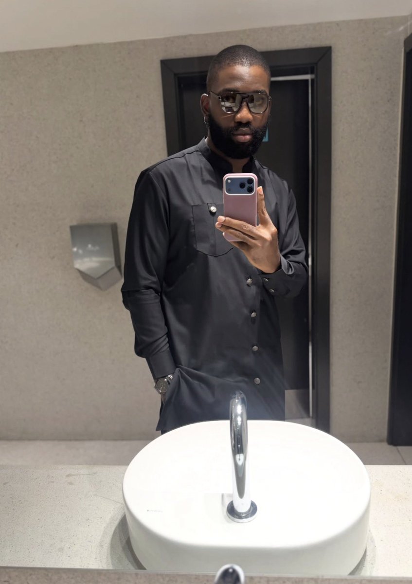 YL_IN_LAGOS tweet media