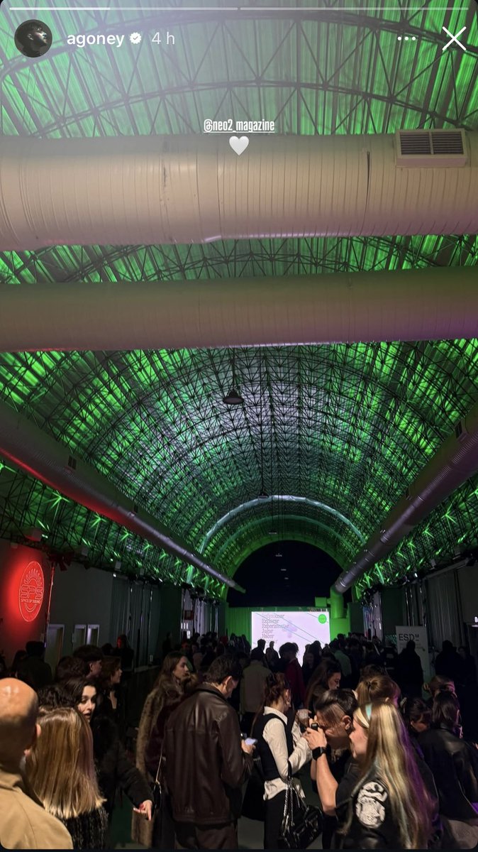 StoriesAgoney's tweet image. Agoney stories 🎥 22.03.26 #Agoney #Fashionweek