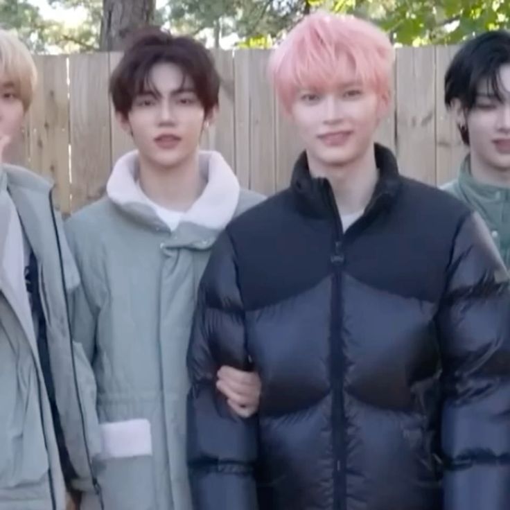 girl🤦♀️ tweet media