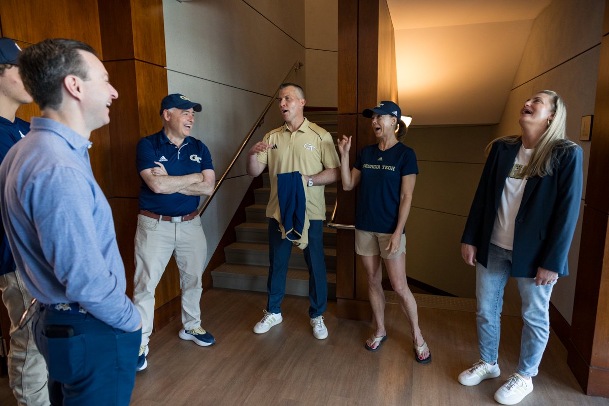 Scott Cross tweet media