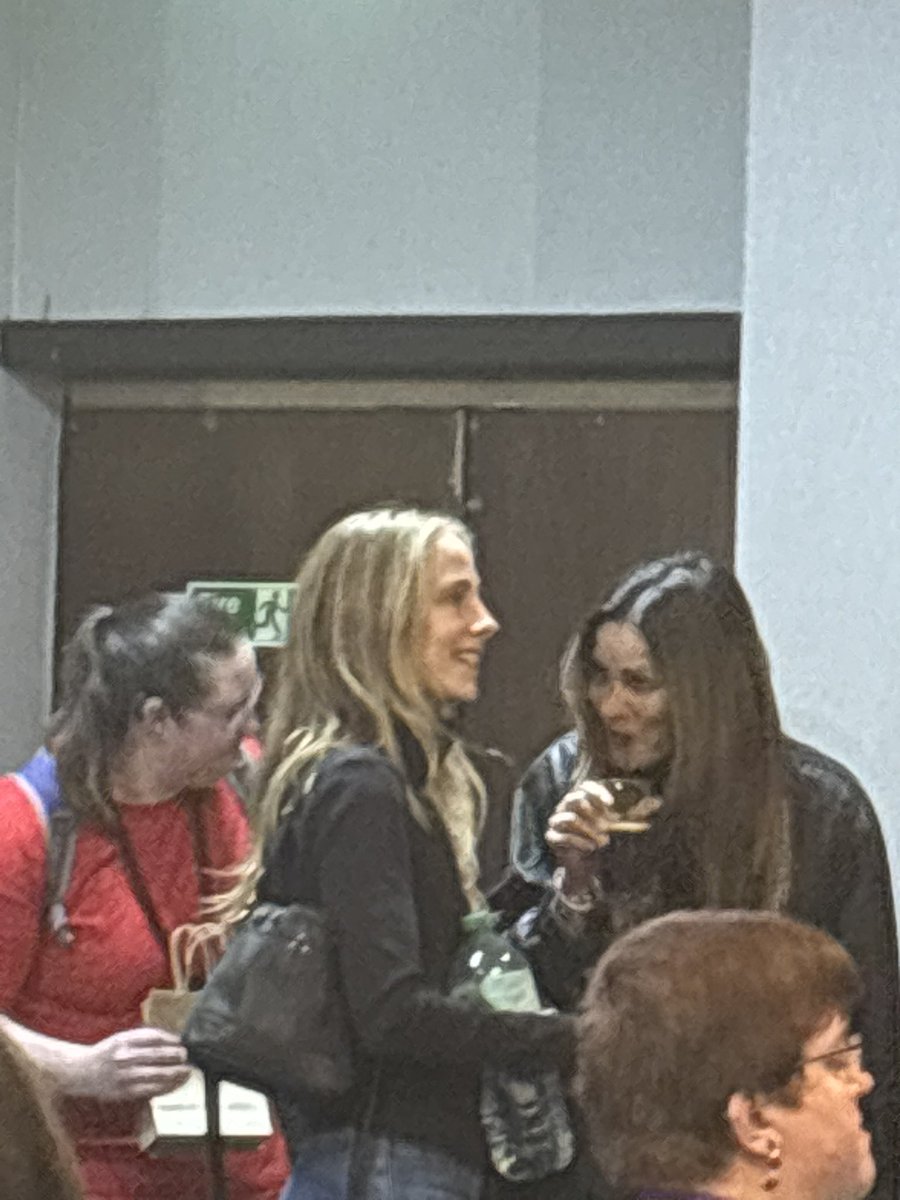 mama jen , station 19 , greys and lyne renee fan . tweet media