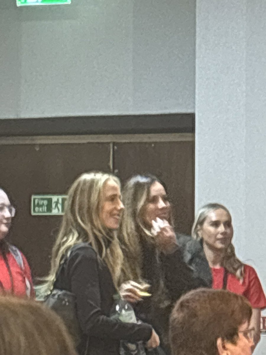 mama jen , station 19 , greys and lyne renee fan . tweet media