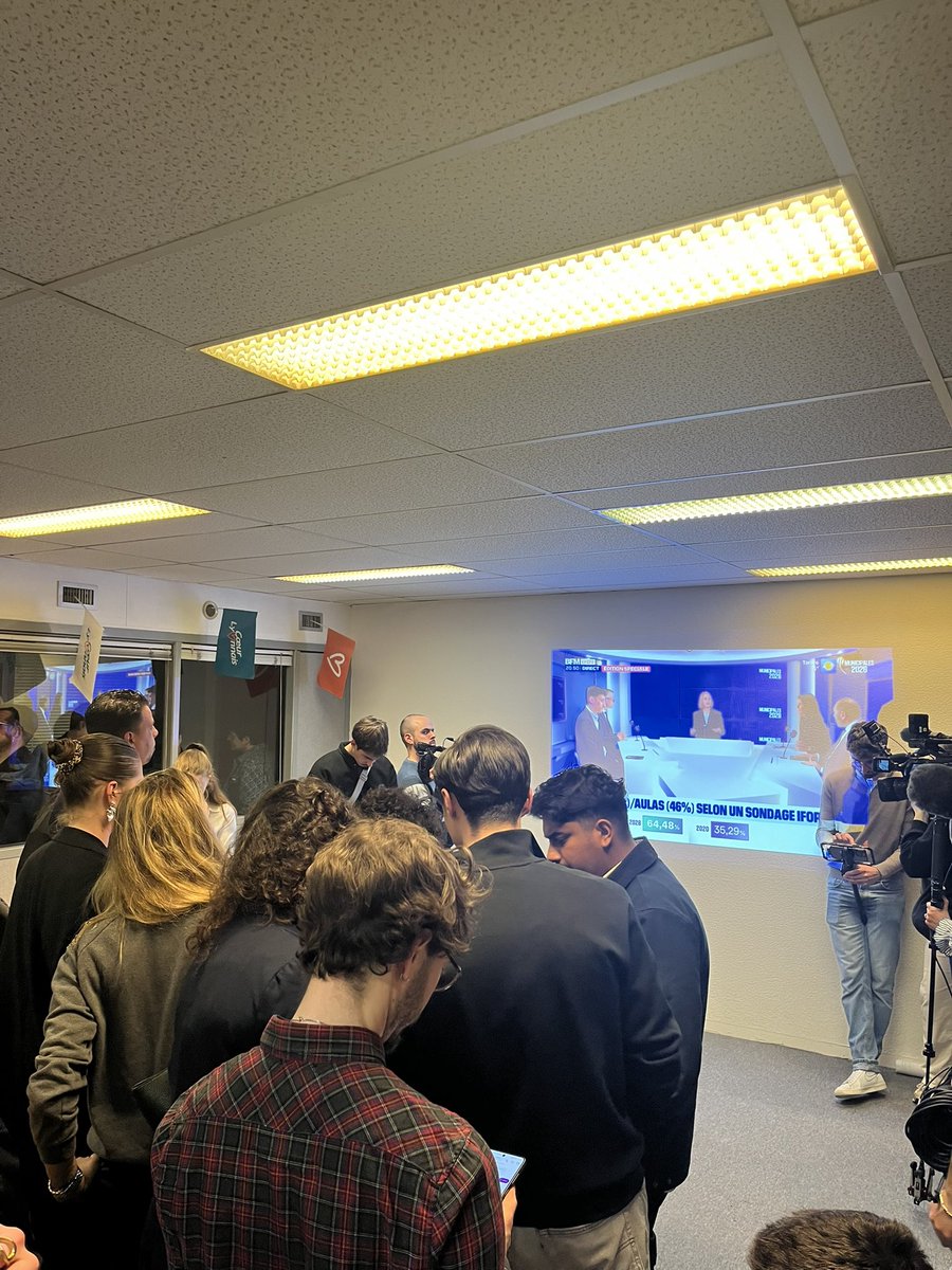 Lyon 1ère tweet media