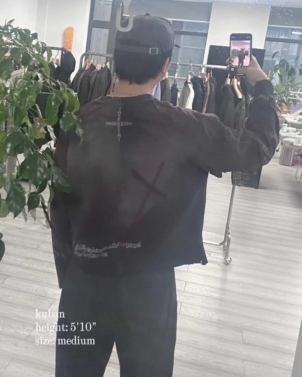 KeshiUniverse tweet media