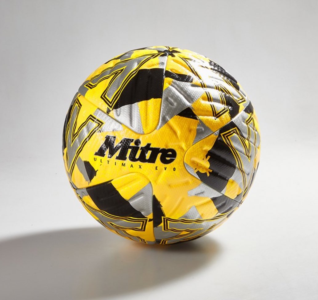 Clothing Deals GB tweet media