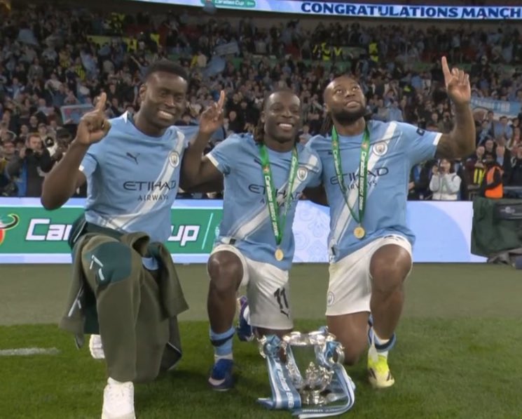 Blue Moon tweet media