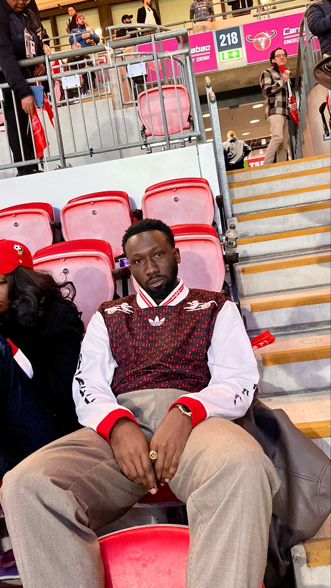 oré olukoga tweet media