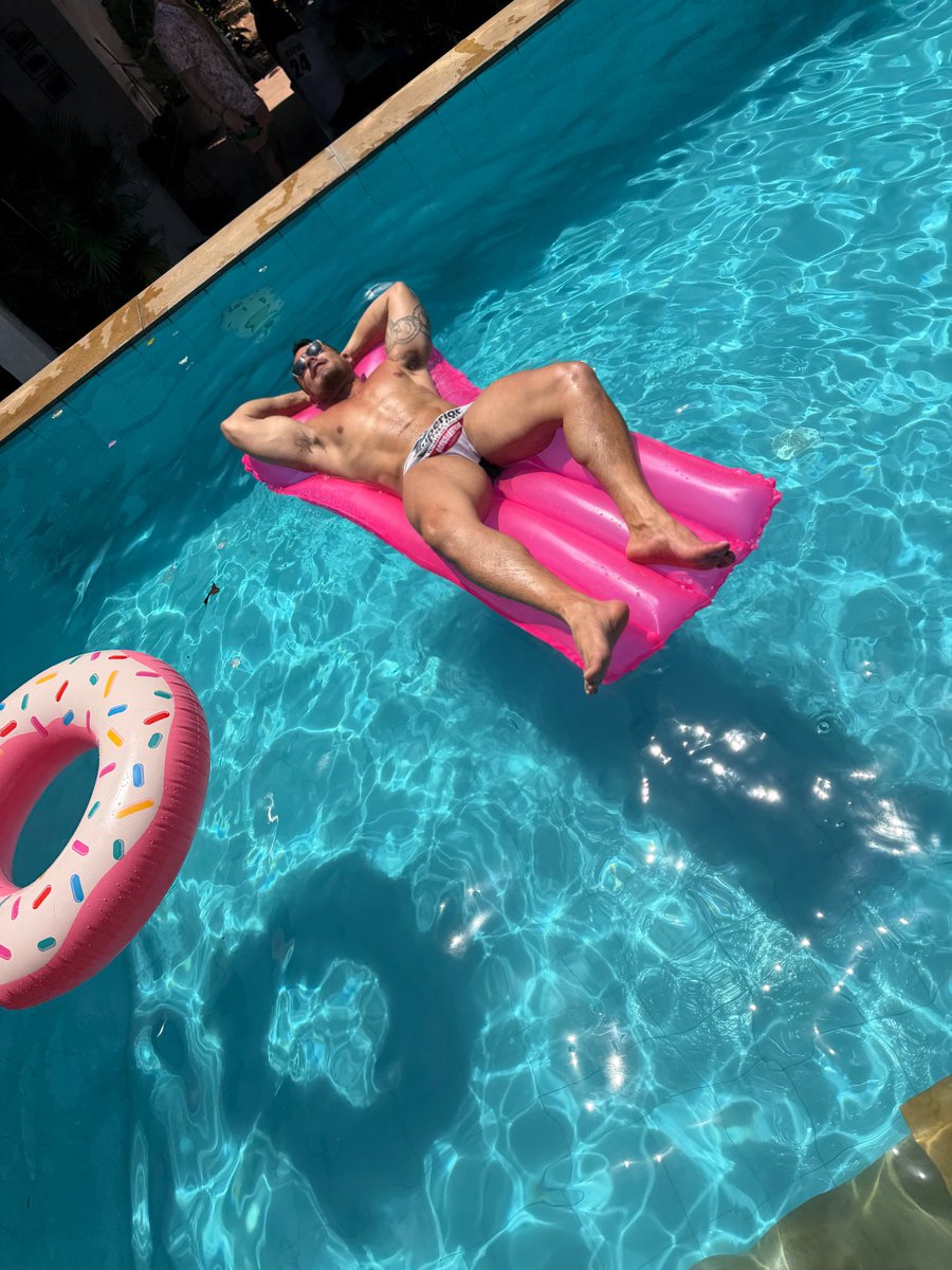 Mr. Mote tweet media