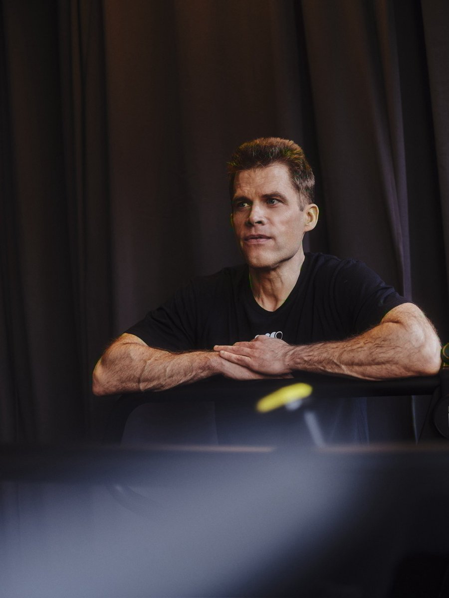 Bas Kast tweet media