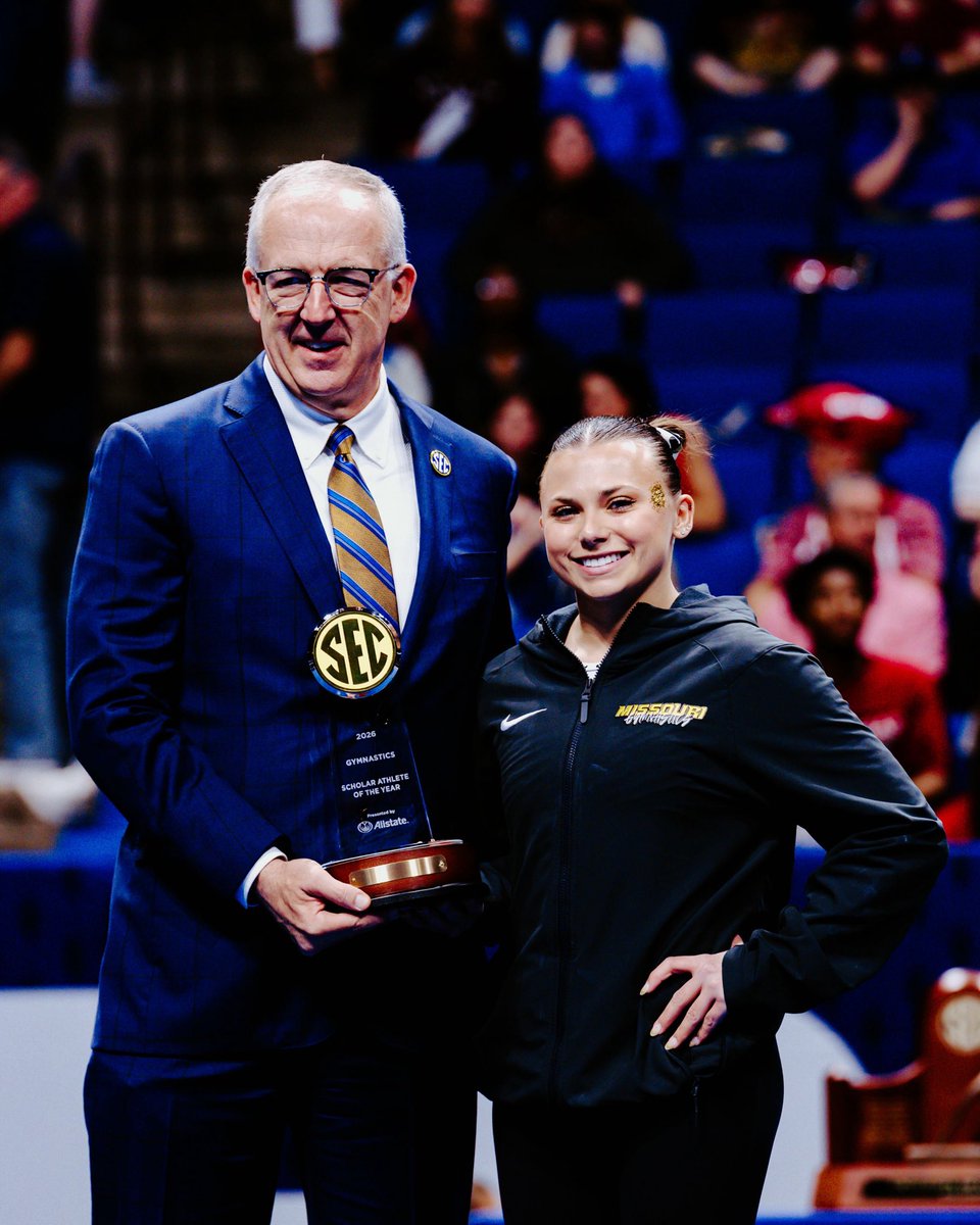 MizzouGym's tweet photo. Our SEC Scholar-Athlete of the Year 🤩

#MIZ 🐯 https://t.co/q1jngQg0G4