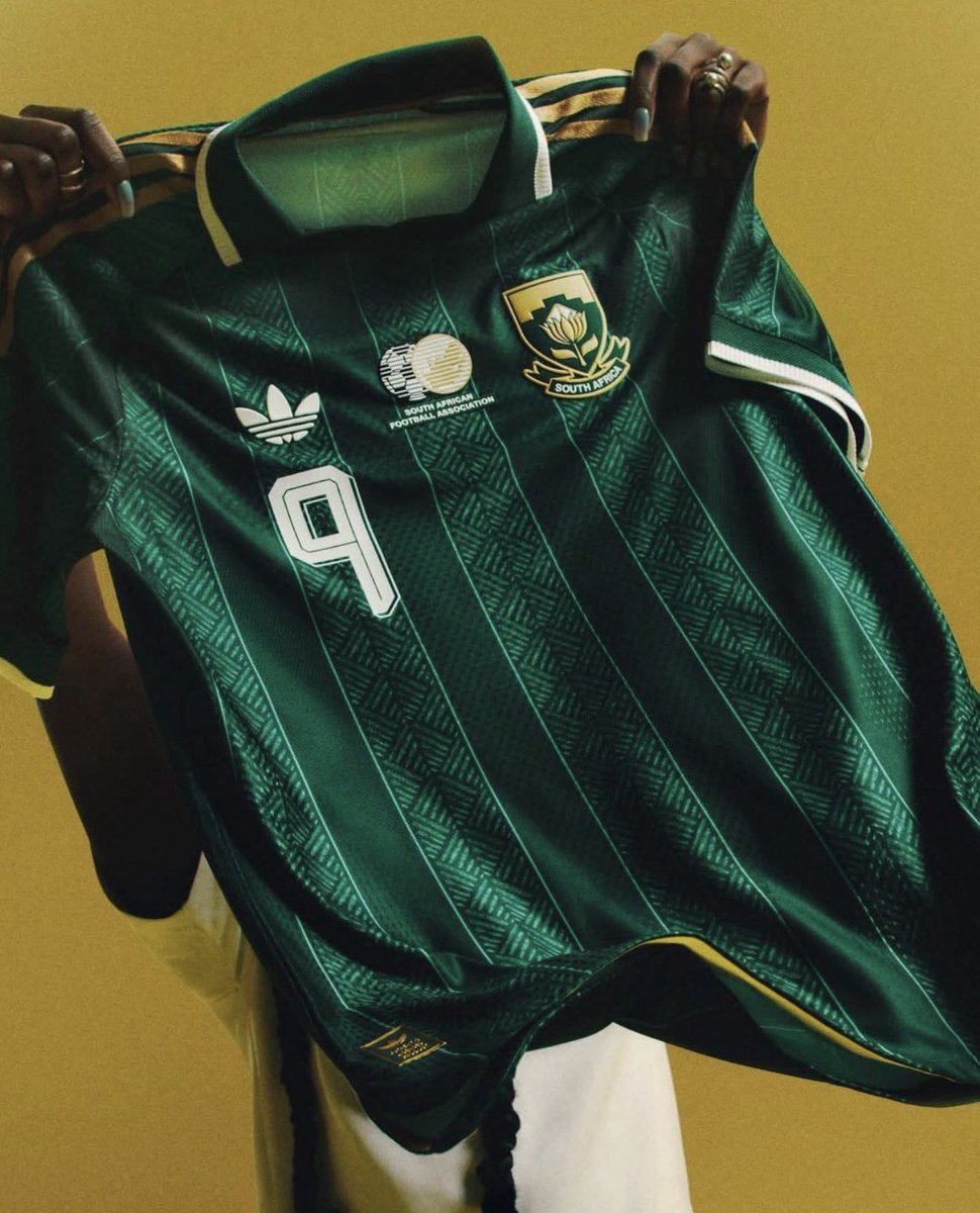 athini 🃏 tweet media