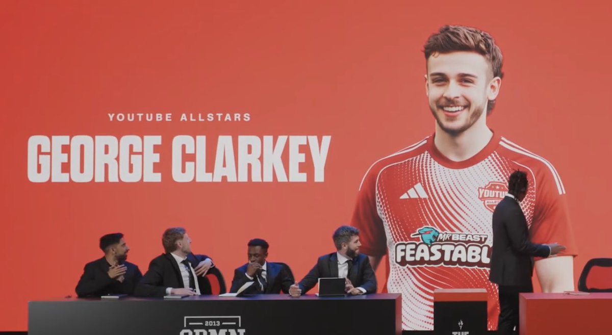 rosh ✩ tweet media