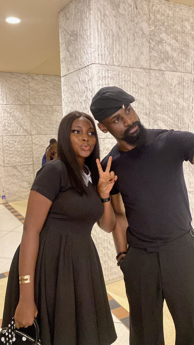 jumokeAIQueen's tweet photo. Today was… actually really special 🥹

I finally got to meet @Tunde_OD ♟️ Someone I’ve been wanting to see in real life for a while now and it felt so surreal.

But what really got me wasn’t even just that, it was the whole experience.

The room was filled with amazing women, good energy, real conversations…
 You know those moments where you just pause and smile because you’re happy you showed up? yeah… that.

I met really beautiful people today 🫶🏽 The kind that make you feel comfortable instantly.

And then… I played chess 😭♟️ My first time ever. Tell me why I won 3 rounds?? 😭
 Lost one, but let’s not focus on that please.
I didn’t even know what I was doing half of the time but I just kept going😭
 And honestly… I’m proud of myself.
Today just reminded me that sometimes, you just need to show up, everything else will align.

I’m definitely learning chess now because what was that hidden talent?? 😭♟️

How was your weekend?
