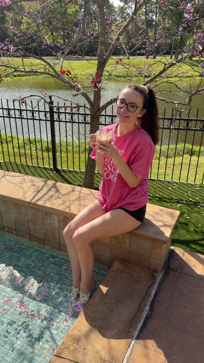 Cayla Bri tweet media