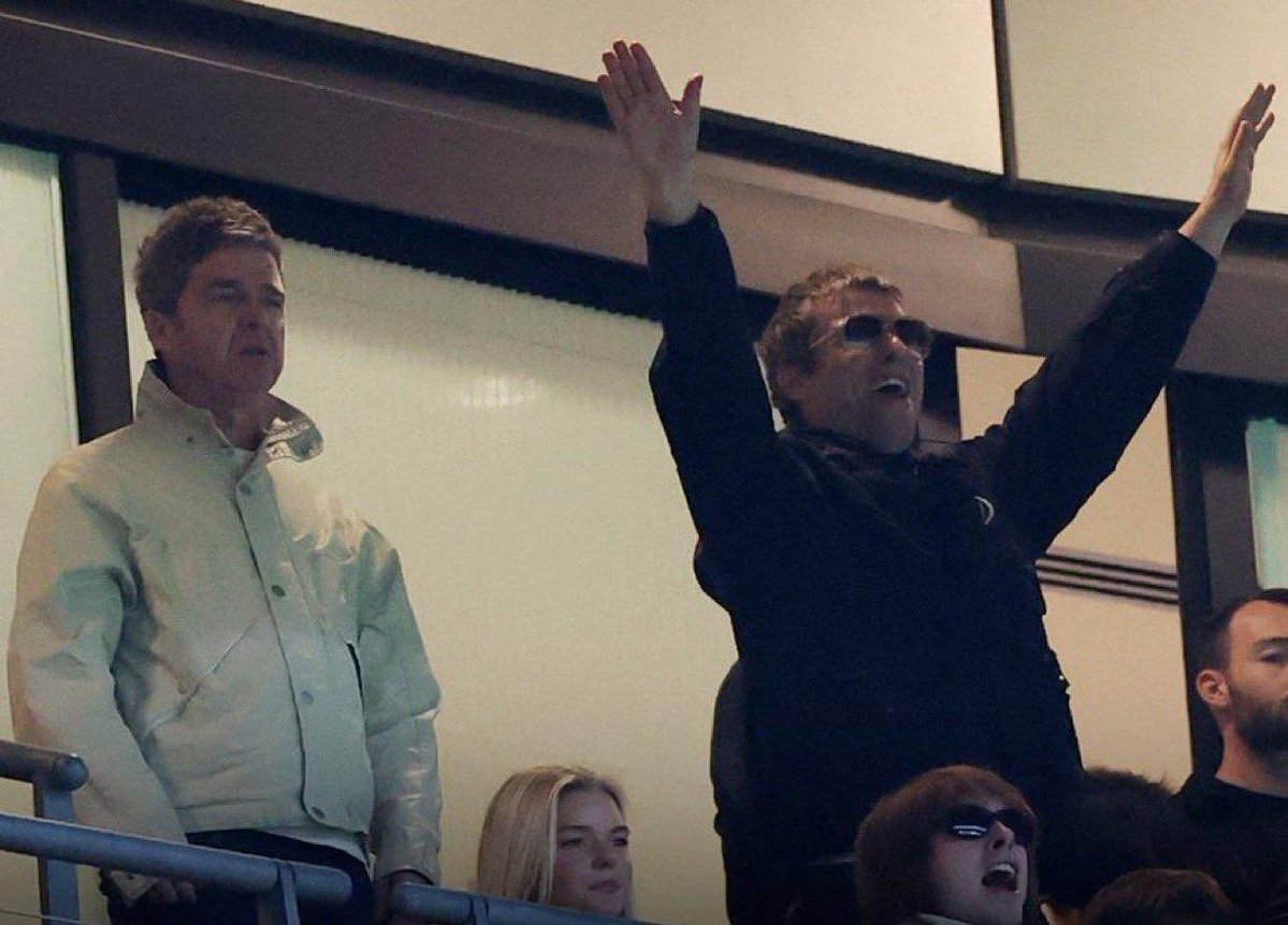 lily saw oasis 🍋 loves pau tweet media