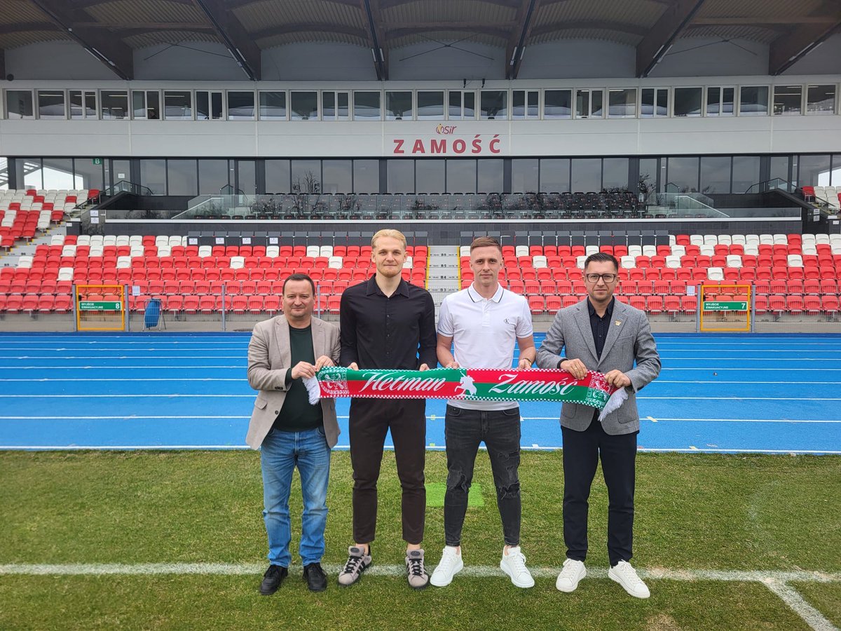 HetmanZamosc's tweet photo. Jeden zachował czyste konto w ostatnich 10 kolejkach. Drugi ma na koncie już 28 goli i pewnie zmierza po koronę króla strzelców. Michał Kot i Dominik Skiba przedłużyli kontrakty z @HetmanZamosc na sezon 2026/2027!!! 🇧🇬🇧🇬🇧🇬 https://t.co/w4D0Pv8zBa