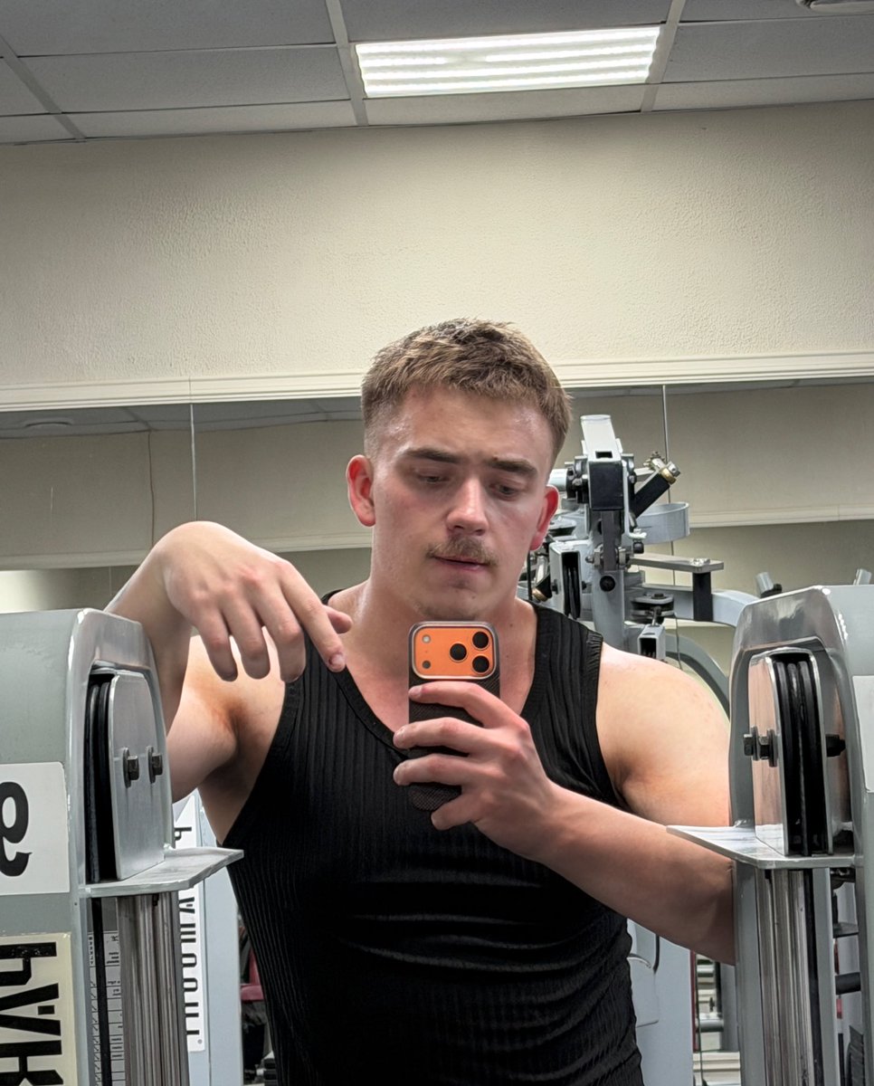 ваддим tweet media