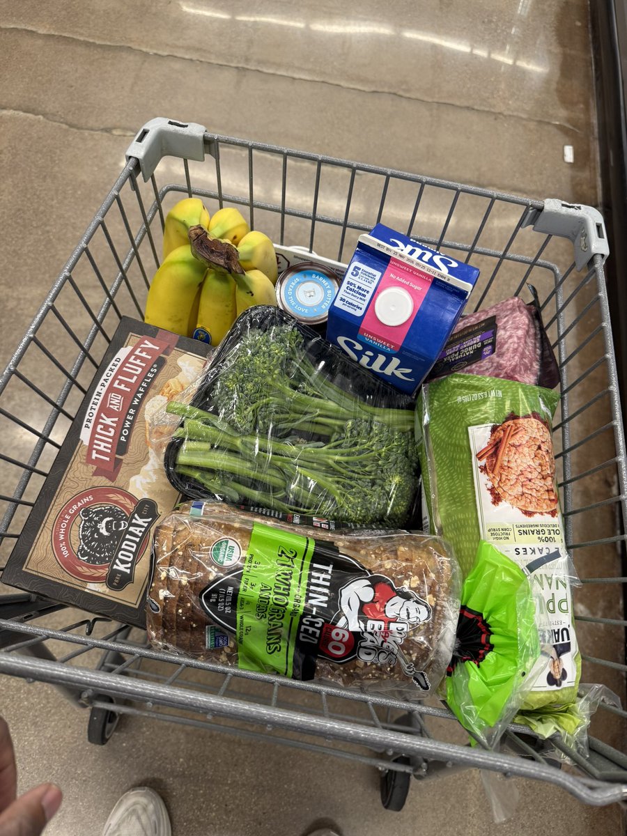 yearofking tweet media