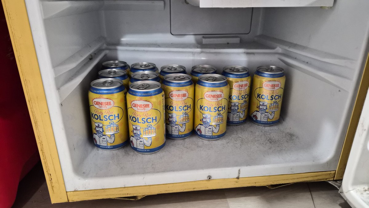 GBDave's tweet image. Not only did I get some food and my prescription at the grocery store.  I may have did another thing.  @GeneseeBrewery @GennyBrewHouse #rochesterNY.