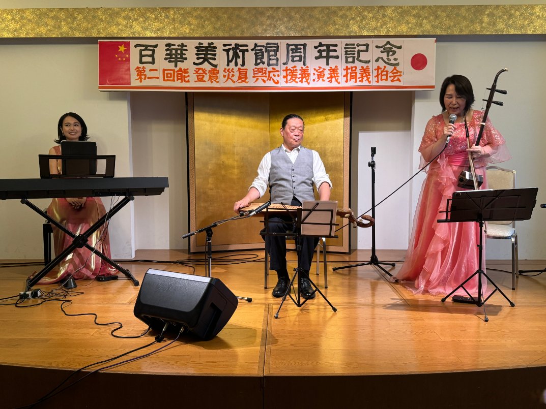 Subbu7673's tweet photo. 咖啡续杯3次，键盘敲到发烫，终于把Q3报表收尾！窗外路灯亮着，明天又是新的搬砖局 https://t.co/p2AhO5SZK5