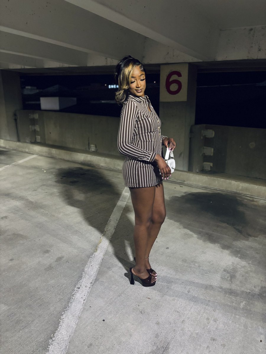 Jay_Hendrix_'s tweet photo. BIG MAMA 👑

Fck The Small Talk, What’s The Word Ski? 🤎 https://t.co/La8hrLDZsS