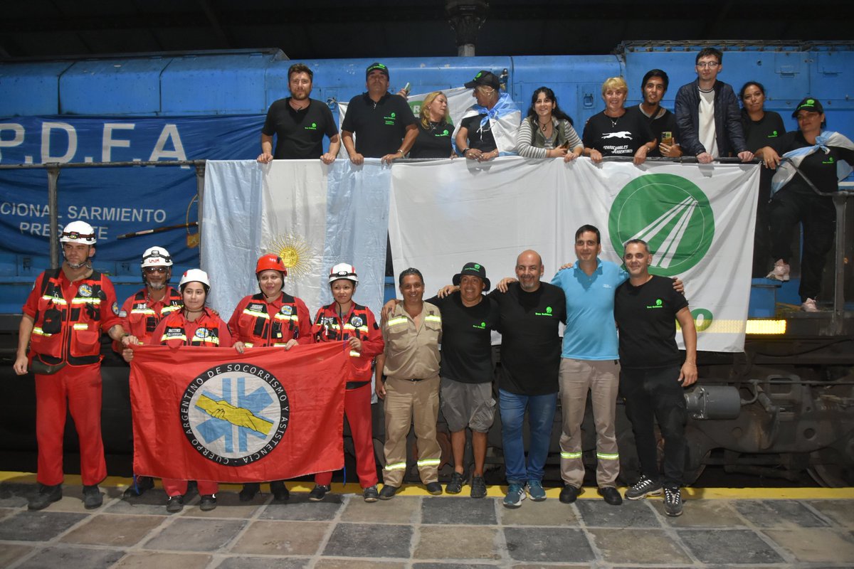 Tren Solidario tweet media