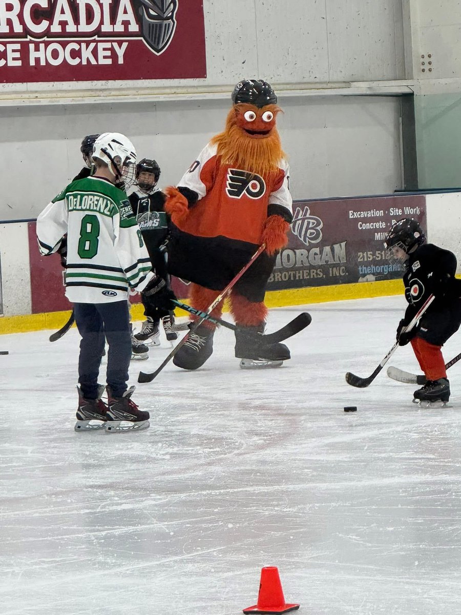 HatfieldIce's tweet photo. Thanks to the @NHLFlyers, @FlyersCharities &amp; @GrittyNHL for allowing us to host a Flyers Try Hockey For Free Clinic yesterday! https://t.co/4i9sbjyNEt