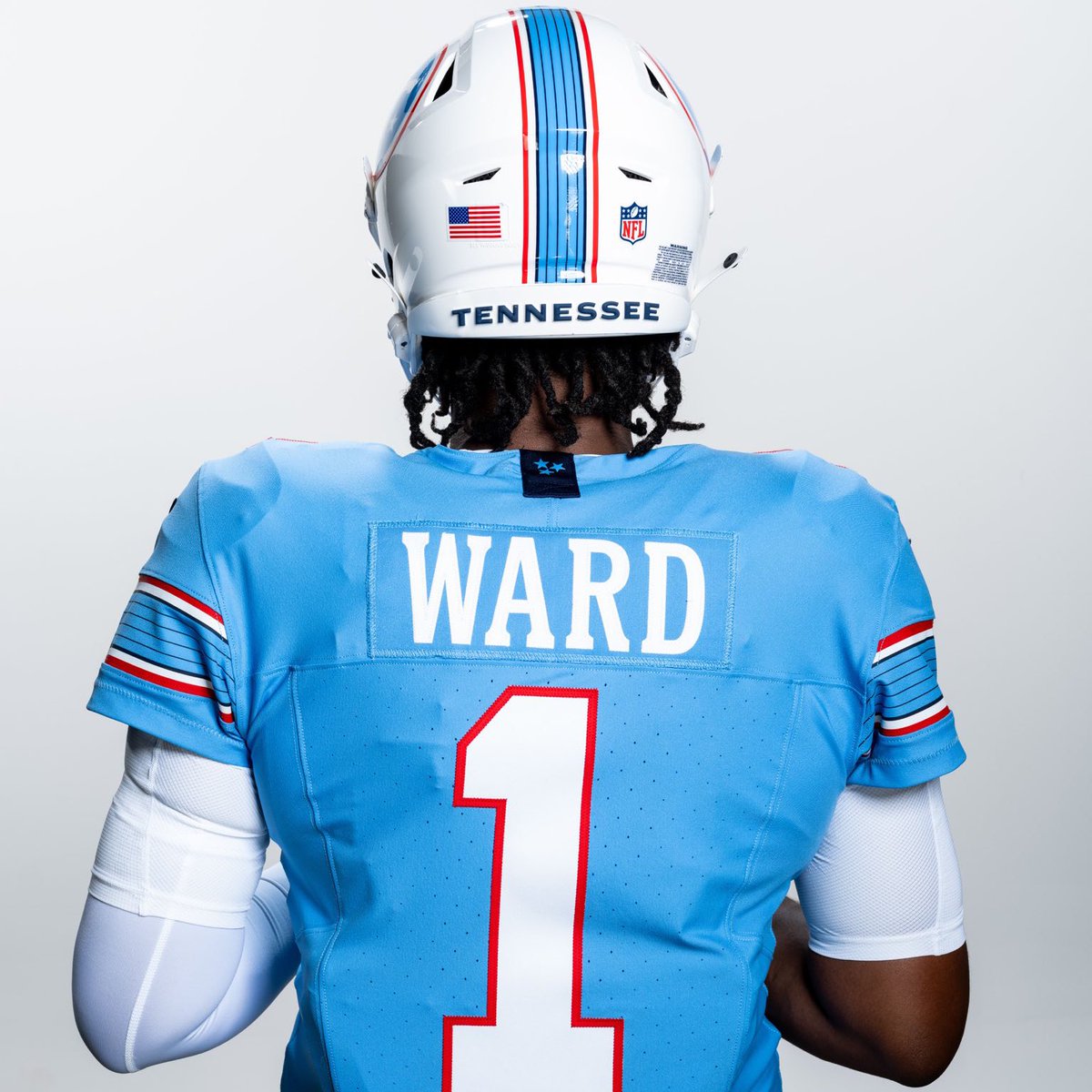 SharmSports's tweet photo. Happy Sunday #Titans fans

A friendly reminder that we have our QB of the future.

#TitanUp https://t.co/oN5Cnj9kQb