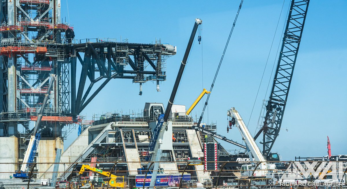 SPACEX: SpaceX progress pics at Kennedy Space Center. Giga Bay