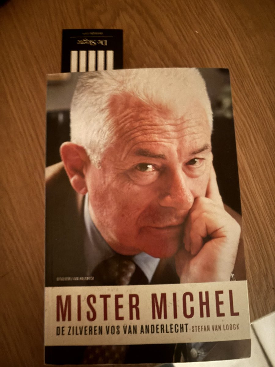 dewalhan's tweet photo. In de jaren 90 ging ik in de week mijn tickets kopen. Geregeld mijn tickets gekocht aan het loket waar mister Michel aan stond!! En telkens ‘’ merci hé, en supporteren de zaterdag hè ‘’! @rscanderlecht @CouckeMarc #andcer 🤷🏼‍♂️ https://t.co/2nnjsyLEnY