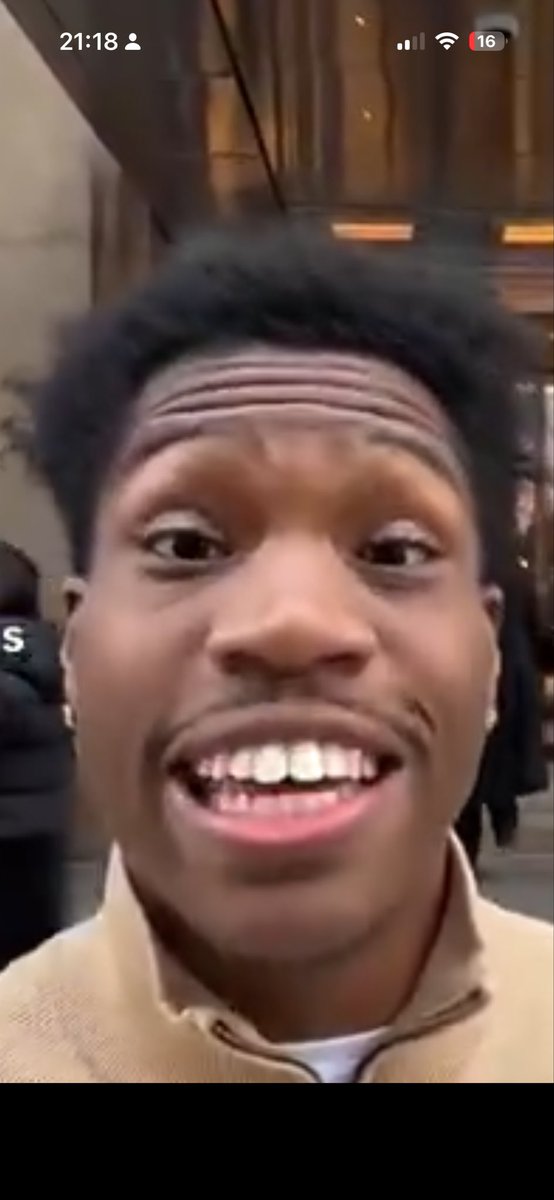 MillennialMan tweet media