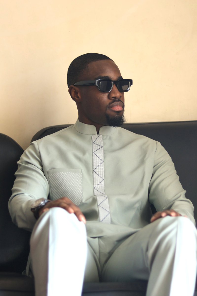 lafayette🇸🇳 tweet media