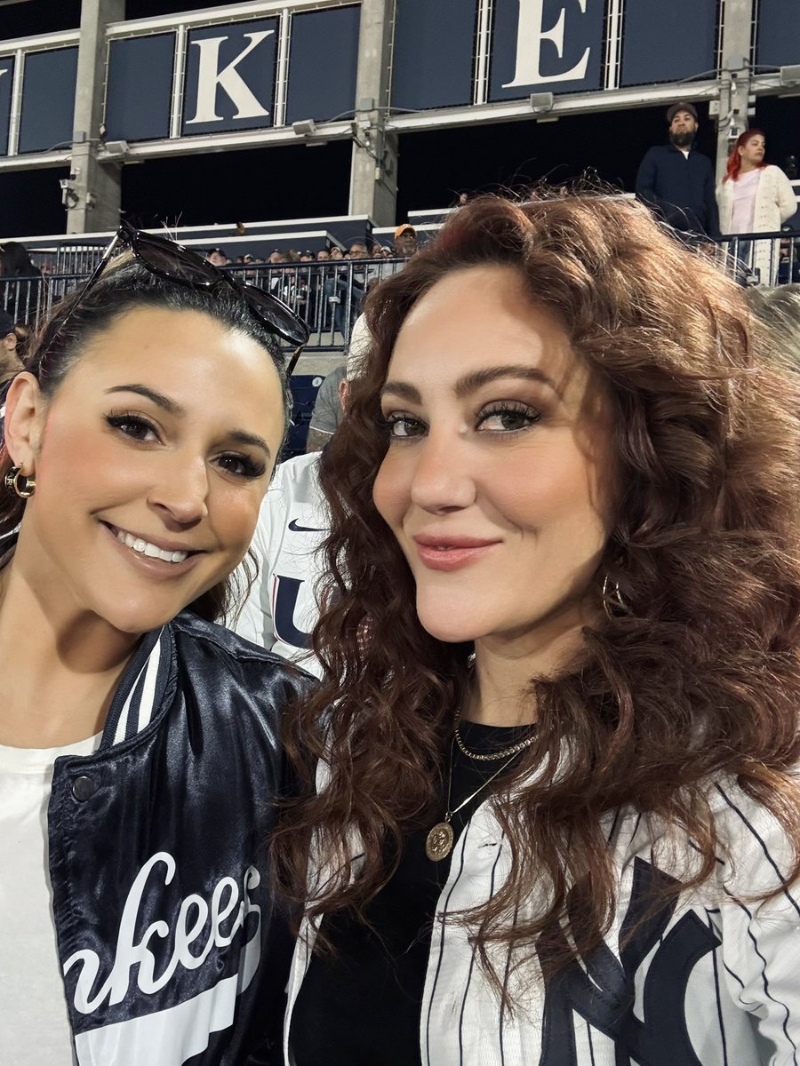 LoloMayhew's tweet photo. #YankeesSpringTraining - different days…. ⚾️⚾️⚾️⚾️ @GMSField https://t.co/vtMzGkloQG