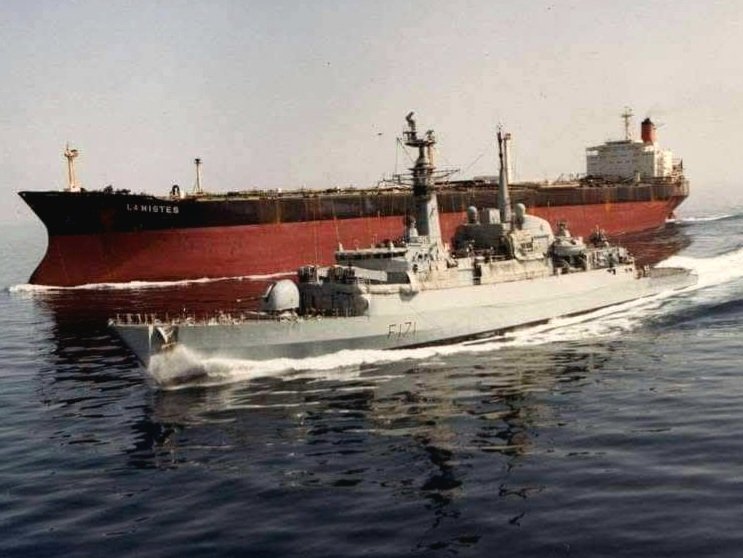 Modern Royal Navy tweet media