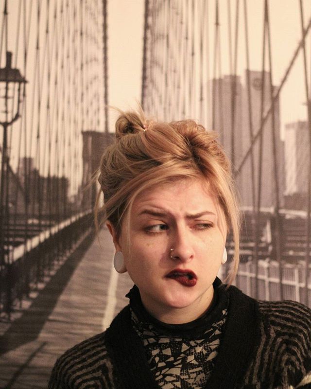 аня шредингера👾 tweet media