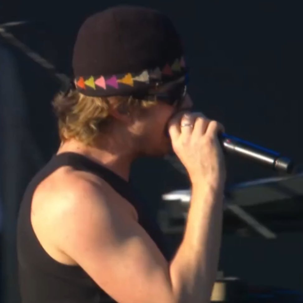 mari 🍒🎱🐆 tweet media