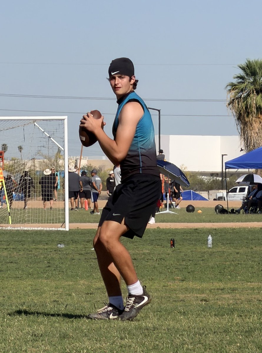 Paiden Cash Dalhaug - 2027 QB 6’5 tweet media