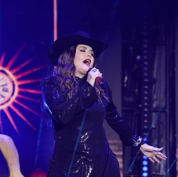 Chart Mexican tweet media