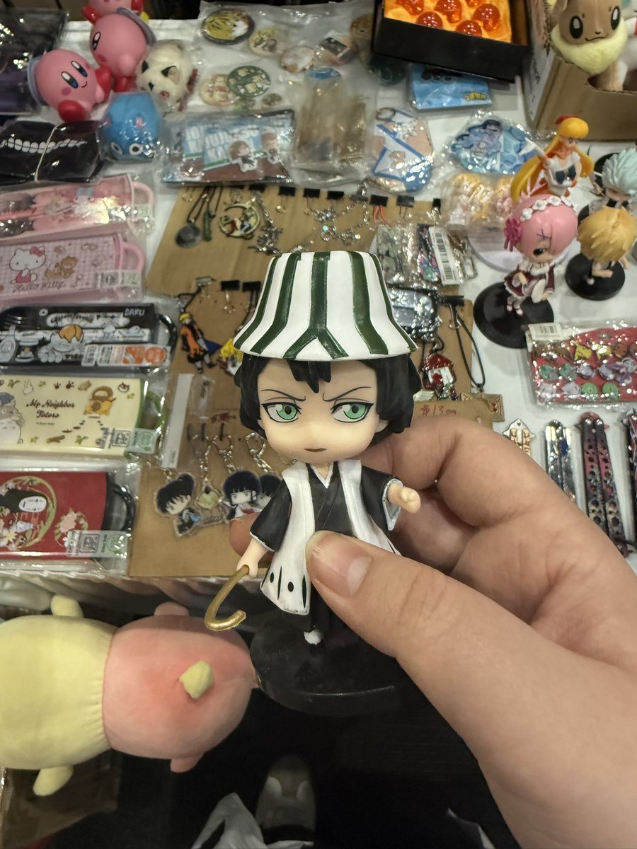 bar 🌞🦚 tweet media