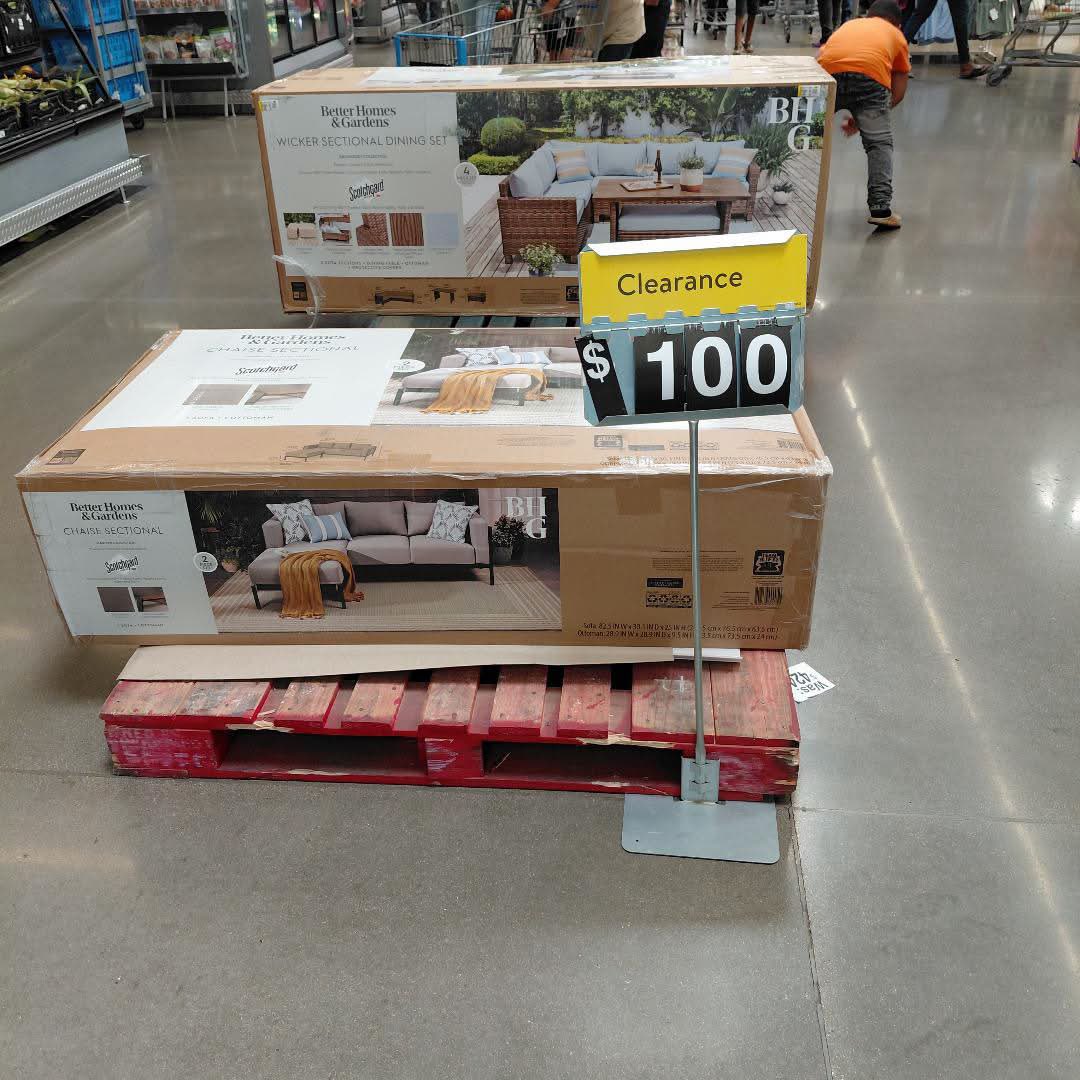 eMoney_HQ's tweet photo. 🚨 Walmart Outdoor Clearance 🚨

Heads up! Your local Walmarts may be selling these $600 grills as low as $150 👀

RT for the full list outdoor products on clearance https://t.co/FAFkfkw3IG