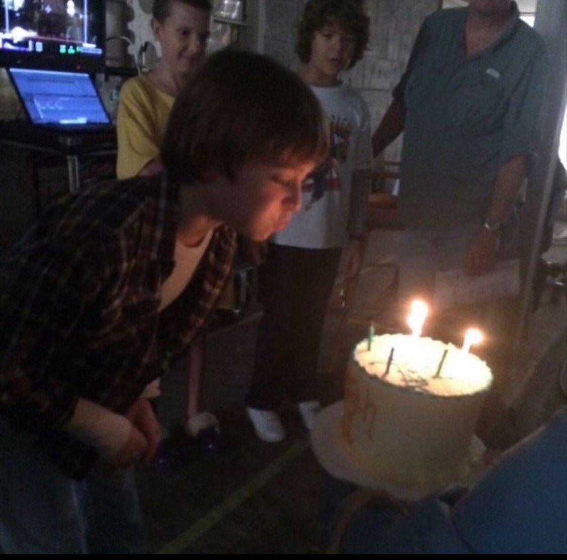 ana lvs will tweet media