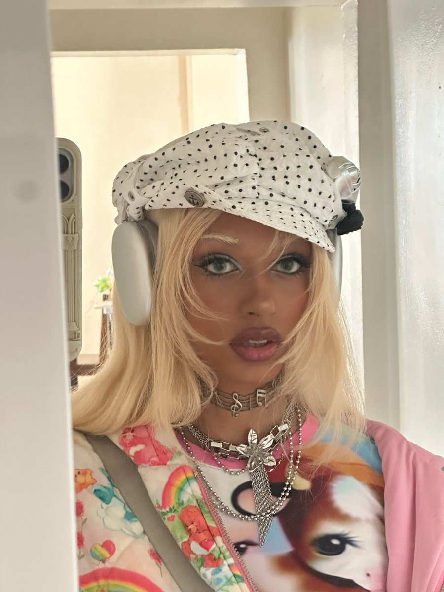 ✩⋆.ೃ࿔°𝄞 سماء °。✫彡♪𓇢𓆸 。・:*:・゚ tweet media