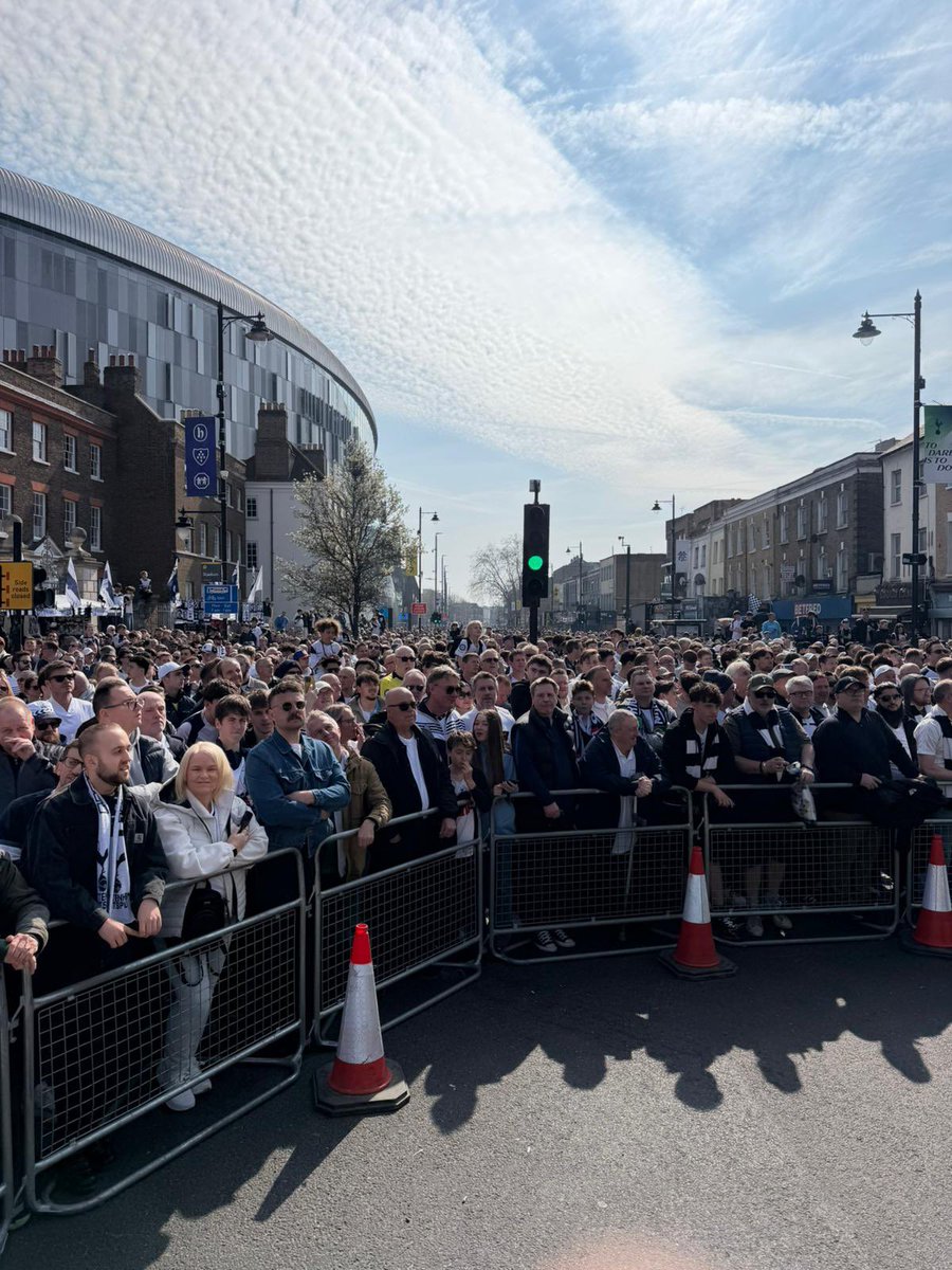 Spurs Army tweet media