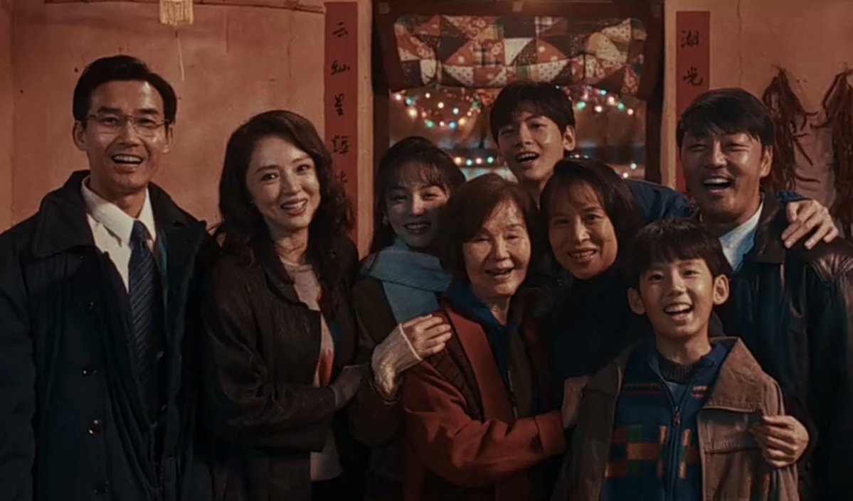 This right here? That’s familia.

#DreamOfGoldenYears