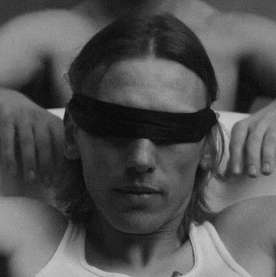 Erin- JCB fan tweet media