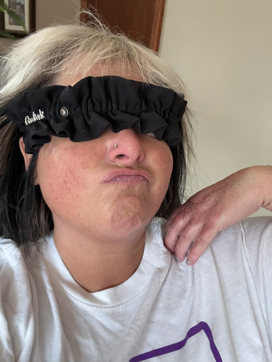 Erin- JCB fan tweet media